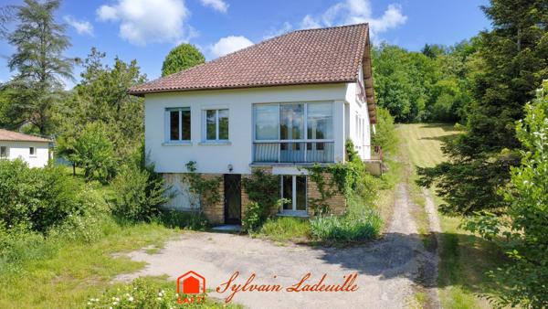 Maison 180 M2 habitables sur 2089 M2 de terrain