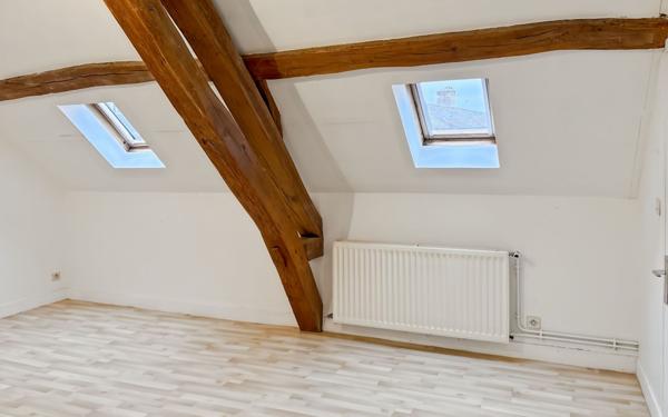 Maison à louer    4 pièces •  Chaumont-sur-Tharonne