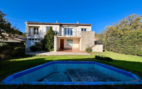 Maison à vendre    4 pièces • 89,74 m2 Pélissanne