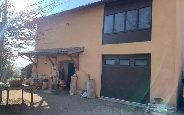 Maison à vendre    6 pièces •  Vienne