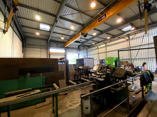A LOUER local d'activité 1.000 m2 - NORD de NANTES