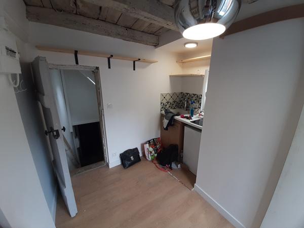 A LOUER BUREAU REFAIT A NEUF DE 8 m² environ EN COEUR DE VILLE DE NANTES