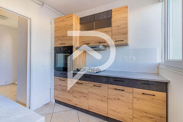 Appartement 4 pièces 72.7 m2
