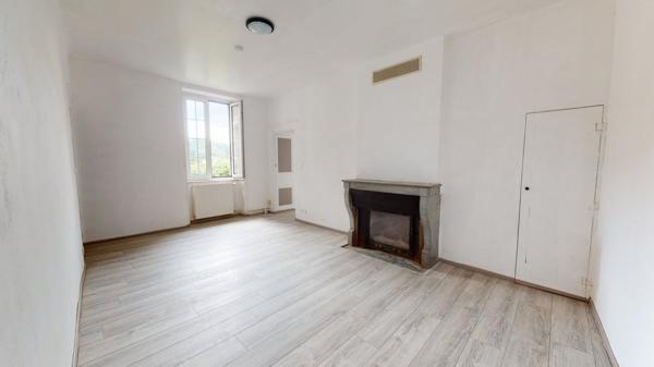 Maison à louer à Echenoz La Méline de 96m²