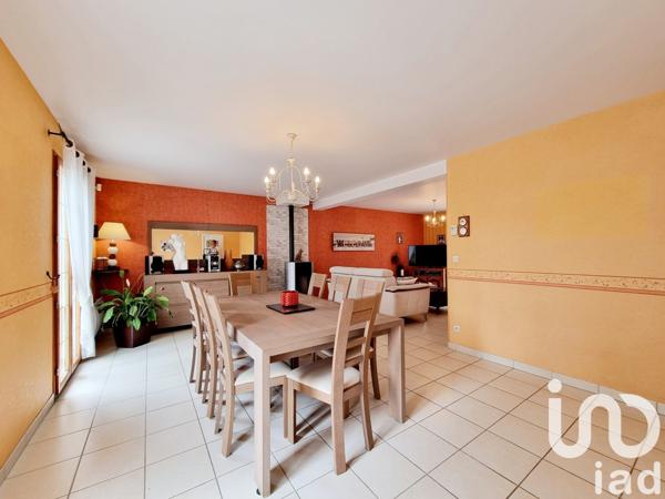 Maison 5 pièces de 161 m² à Janville (28310)