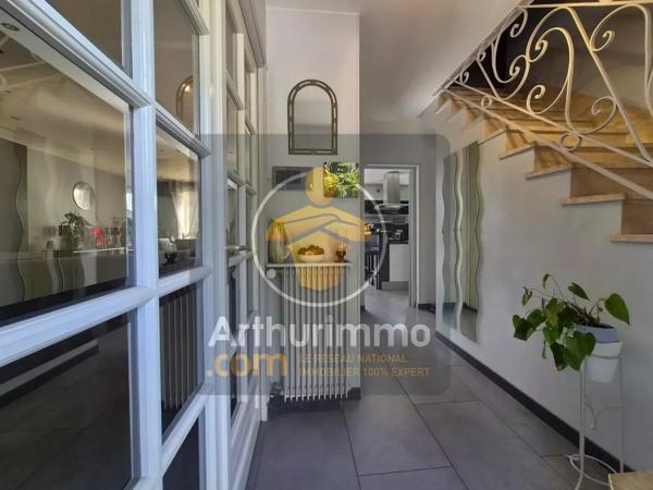 Vente                                                      Maison
                        
                     6 pièces                      135 m2                     à Ormesson-sur-Marne