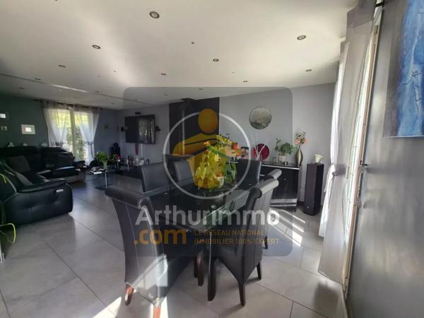 Vente                                                      Maison
                        
                     6 pièces                      135 m2                     à Ormesson-sur-Marne