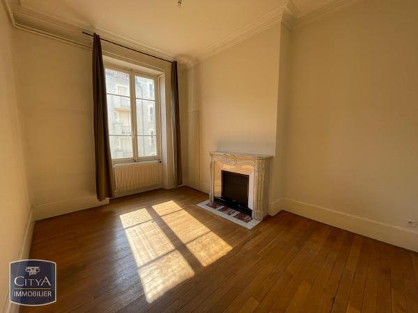 Appartement à louer 3 pièces 91.83m²