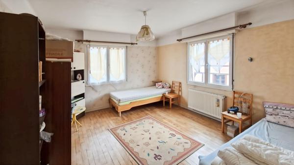 Grande maison à rénover - 170 m² - Terrain de 670 m²