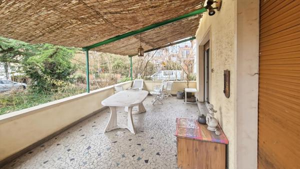 Grande maison à rénover - 170 m² - Terrain de 670 m²