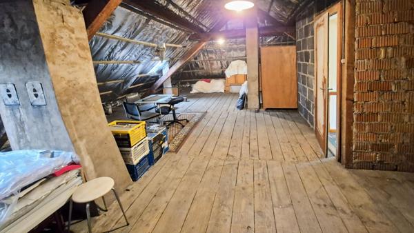 Grande maison à rénover - 170 m² - Terrain de 670 m²