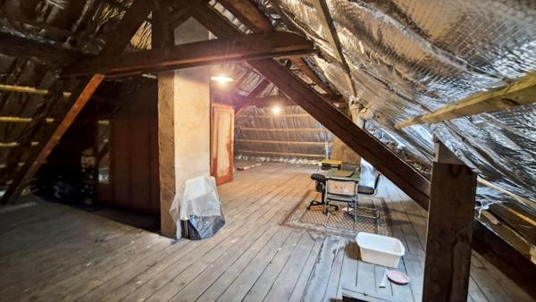 Grande maison à rénover - 170 m² - Terrain de 670 m²