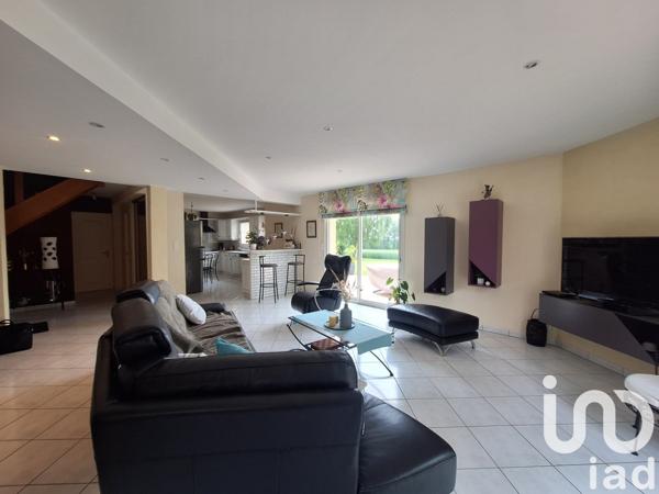 Maison 6 pièces de 153 m² à Plénée-Jugon (22640)