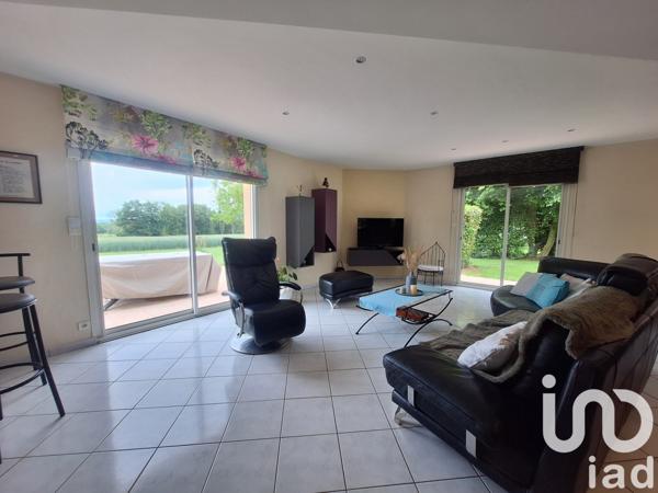 Maison 6 pièces de 153 m² à Plénée-Jugon (22640)