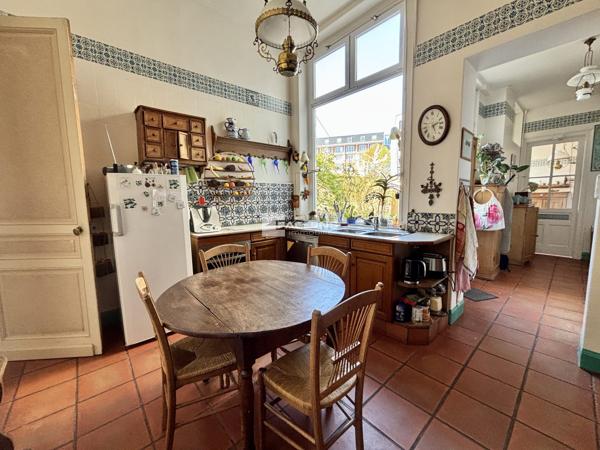 Maison Bourgeoise à Lille - Réf. nv5581e