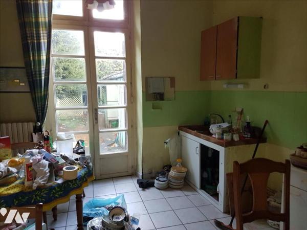 LA FLECHE Centre, Maison de ville à rafraichir