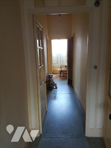 LA FLECHE Centre, Maison de ville à rafraichir