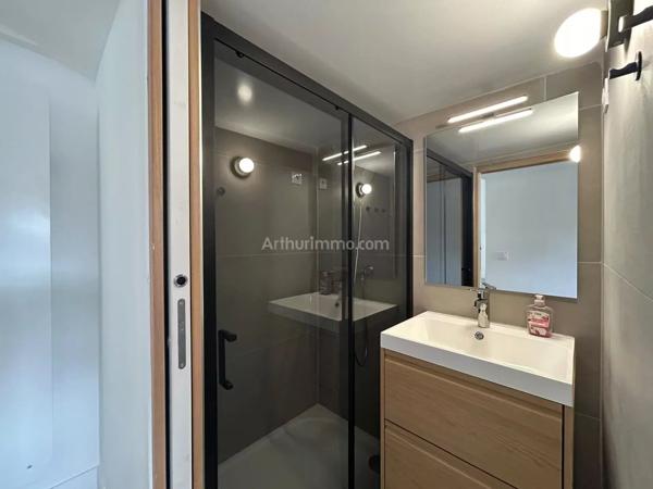 Location                                                      Appartement
                        
                     3 pièces                      43 m2                     à Montlhéry