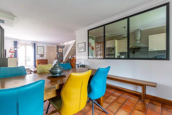 Vente                                                      Maison
                        
                     7 pièces                      132 m2                     à Sucy-en-Brie