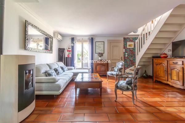 Vente                                                      Maison
                        
                     7 pièces                      132 m2                     à Sucy-en-Brie