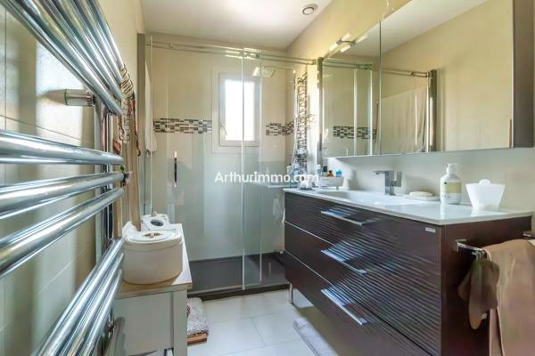 Vente                                                      Maison
                        
                     7 pièces                      132 m2                     à Sucy-en-Brie