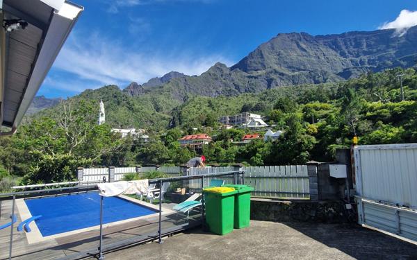 Maison à vendre    5 pièces •  Cilaos