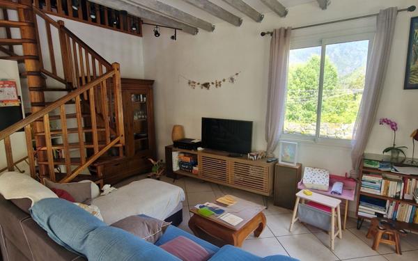 Maison à vendre    5 pièces •  Cilaos