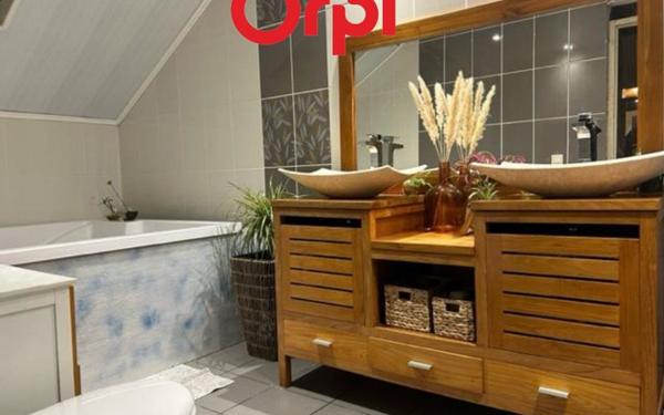 Maison à vendre    5 pièces •  Cilaos