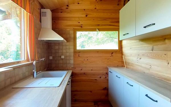 Maison à vendre    4 pièces •  Larroque