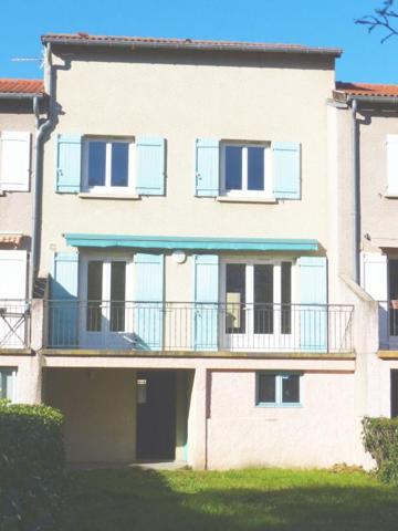 Maison Aiguilhe 7 pièce(s) 134.14 m²