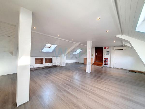 ATELIER + HABITATION ou BUREAU , Albertville ATELIER + HABITATION ou BUREAU , Albertville
