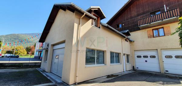 ATELIER + HABITATION ou BUREAU , Albertville ATELIER + HABITATION ou BUREAU , Albertville