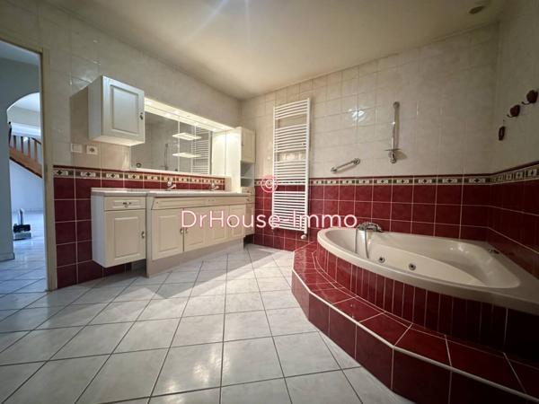 Maison à vendre 6 pièces de 211 m²