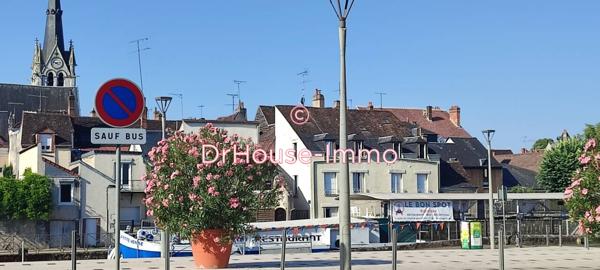 Immeuble à vendre 9 pièces de 145 m²