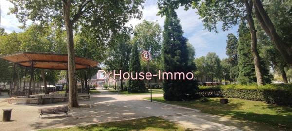 Immeuble à vendre 9 pièces de 145 m²
