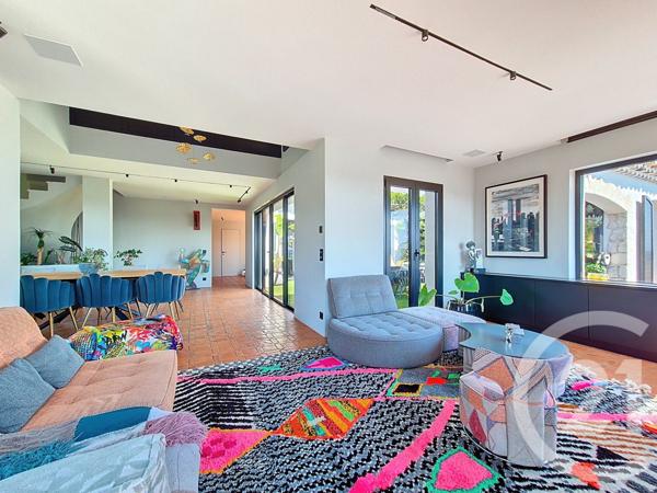 Maison à vendre  7 pièces - 318,65 m2 LA GAUDE - 06