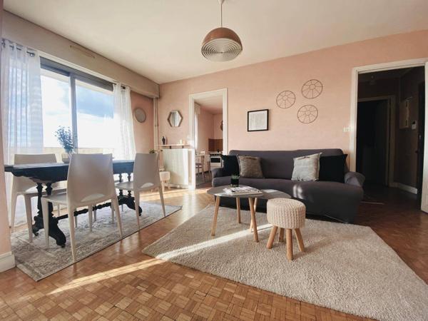 Appartement lumineux avec balcon et vue dégagée – Proche du lac d’Enghien