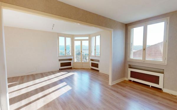 Immeuble à vendre    7 pièces •  Bar-le-Duc