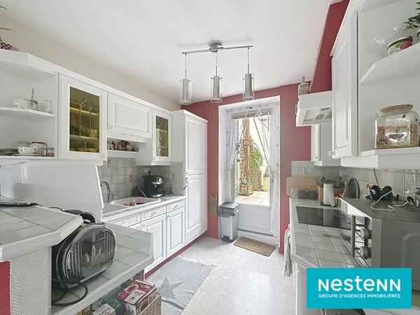 VENTE - MAISON DE VILLE PROCHE LEGUE ET CENTRE AVEC EXTERIEUR ET GARAGE