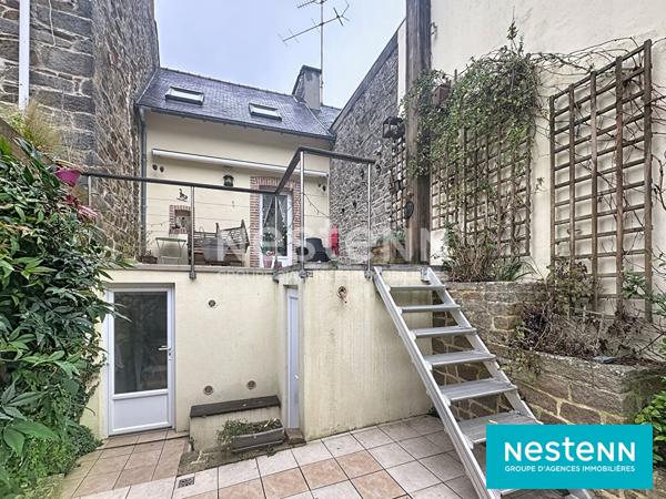 VENTE - MAISON DE VILLE PROCHE LEGUE ET CENTRE AVEC EXTERIEUR ET GARAGE