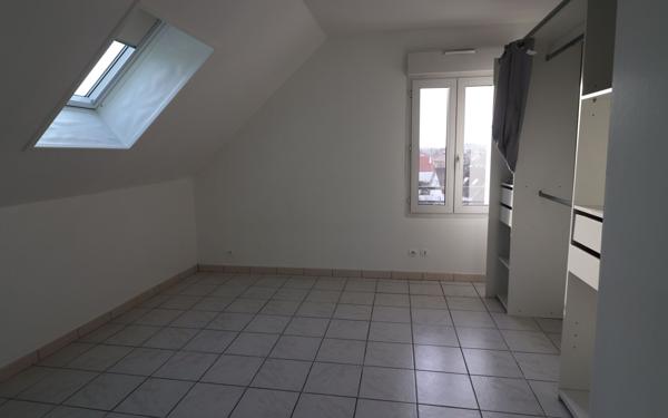 Appartement à louer    3 pièces • 44,03 m2 Viry-Châtillon