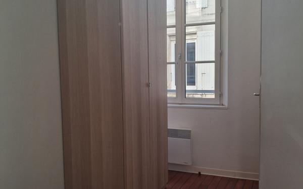 Appartement à louer    2 pièces •  Saintes
