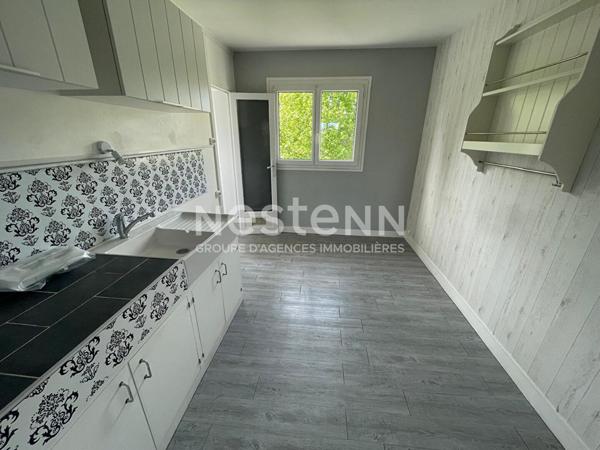 Appartement 2 pièces à vendre à Chilly-Mazarin - CENTRE-VILLE - résidence la libération isolée ravalée et clôturée