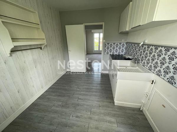 Appartement 2 pièces à vendre à Chilly-Mazarin - CENTRE-VILLE - résidence la libération isolée ravalée et clôturée