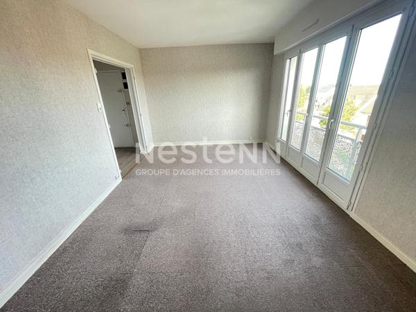 Appartement 2 pièces à vendre à Chilly-Mazarin - CENTRE-VILLE - résidence la libération isolée ravalée et clôturée