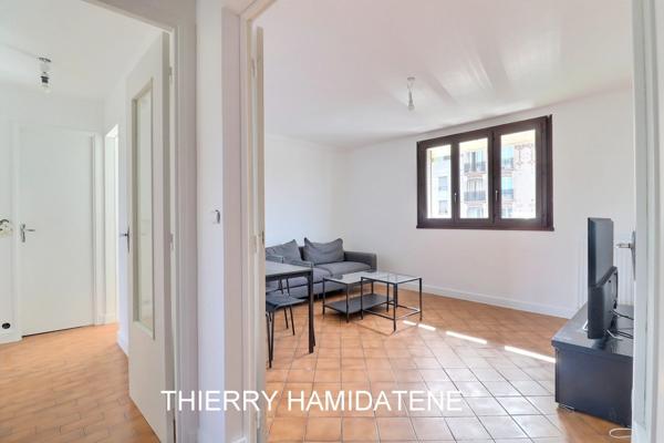 A seulement 6/7 MN A PIED DE LA GARE du centre ville a proximité du MONOPRIX bel appartement 62m2 3 pieces 2 chambres traversant  ideal 1er achat ou collocation possibilité de 3 chambres