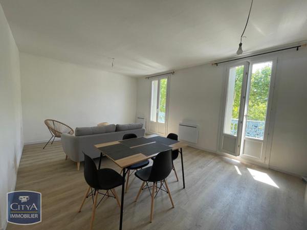 Appartement à louer 2 pièces 51.11m²