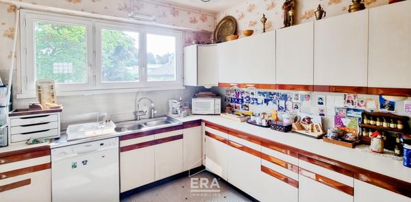 EYSINES LE VIGEAN - Maison 150 m² sur  plus de 1000 m² de parcelle - proche Tram et commerces