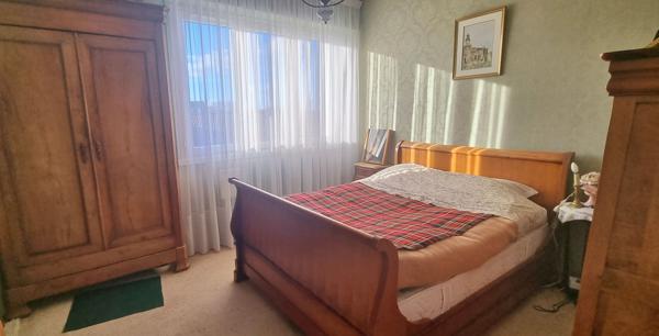 EYSINES LE VIGEAN - Maison 150 m² sur  plus de 1000 m² de parcelle - proche Tram et commerces