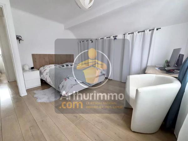 Vente                                                      Maison
                        
                     5 pièces                      108 m2                     à Ormesson-sur-Marne